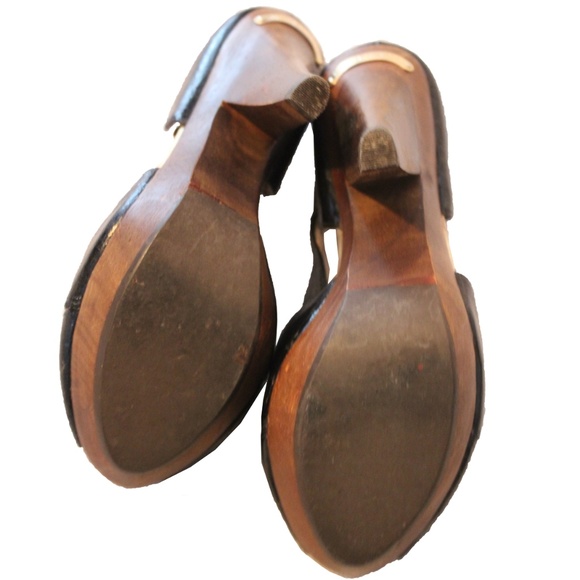 Michael Kors Peep-Toe Leather Sandals - Picture 8 of 8